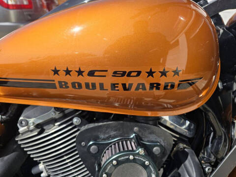 2016 Suzuki BOULEVARD 1505