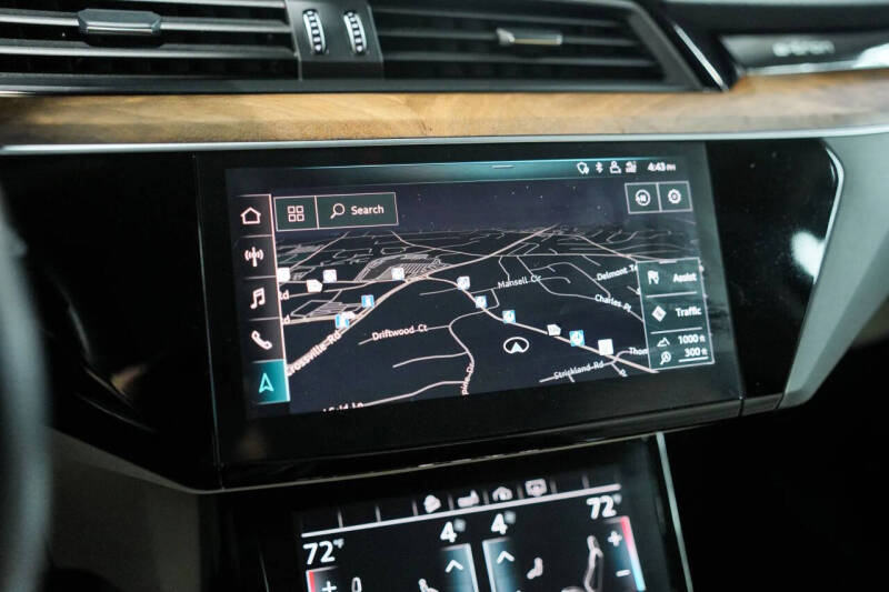 2019 Audi e-tron quattro Premium Plus