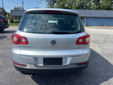 2011 Volkswagen Tiguan S 4Motion