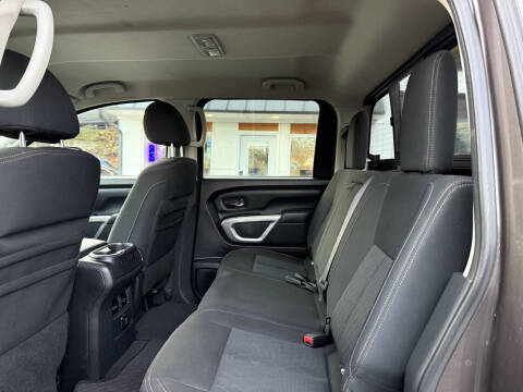 2017 Nissan Titan XD SV