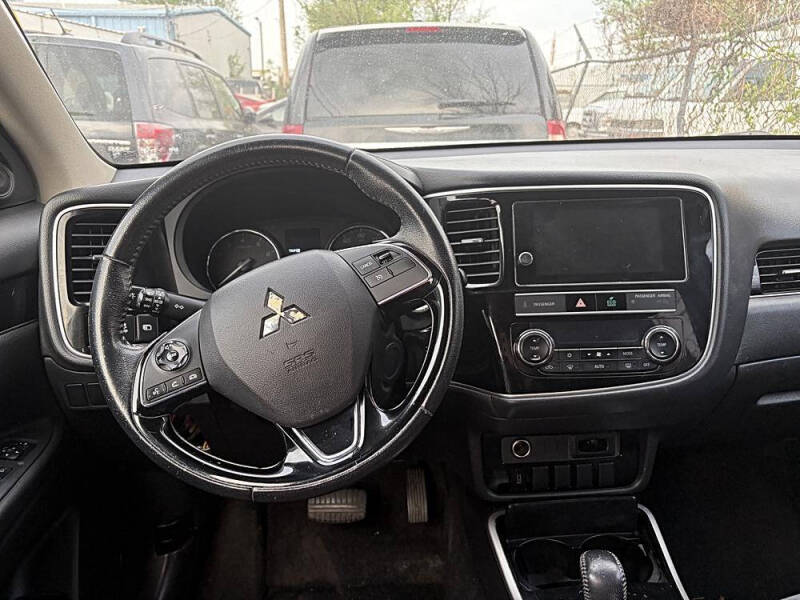 2019 Mitsubishi Outlander