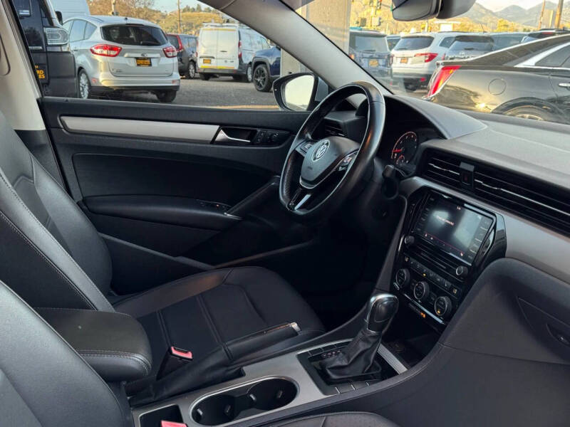 2020 Volkswagen Passat SE