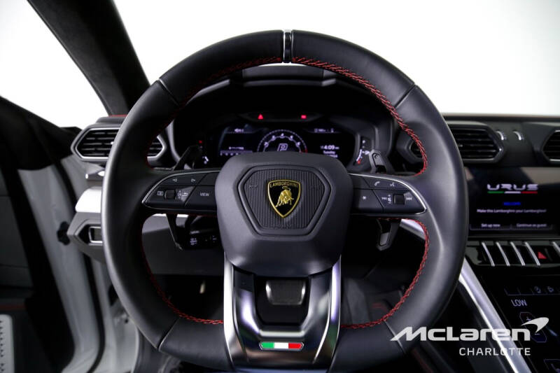2022 Lamborghini Urus