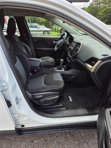2014 Jeep Cherokee Sport