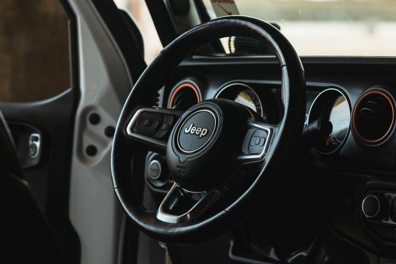2023 Jeep Gladiator Mojave