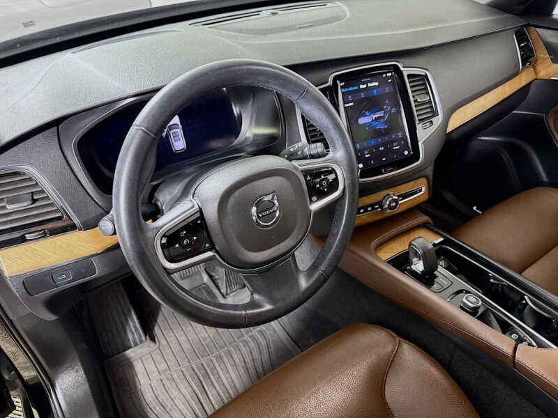 2023 Volvo XC90 B6 Plus Bright Theme 7P