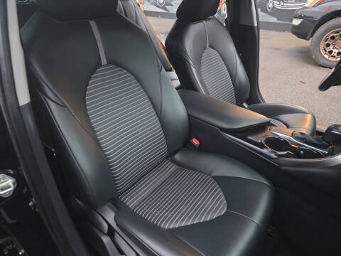 2020 Toyota Camry SE Nightshade