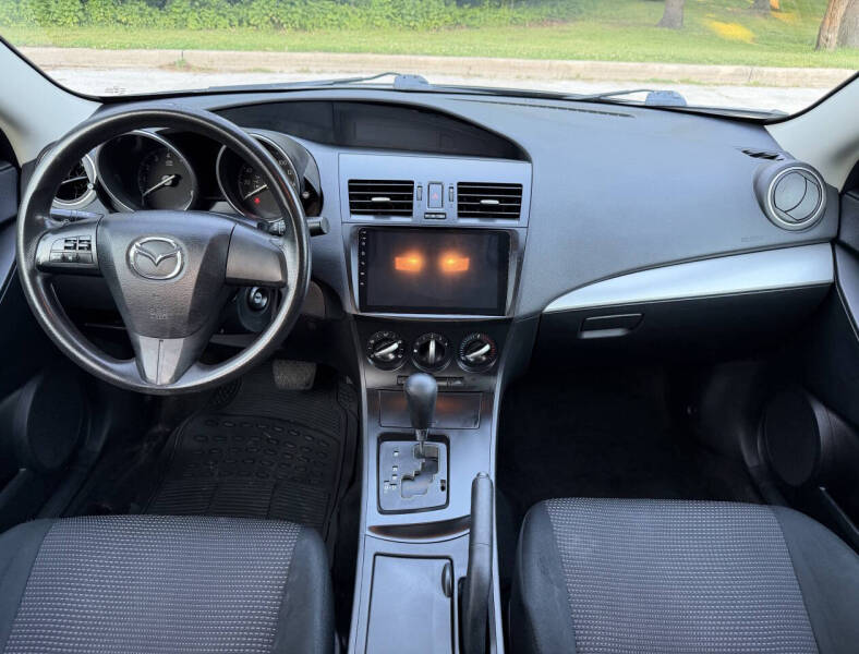 2013 Mazda MAZDA3 i SV
