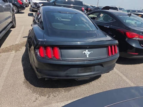 2016 Ford Mustang V6