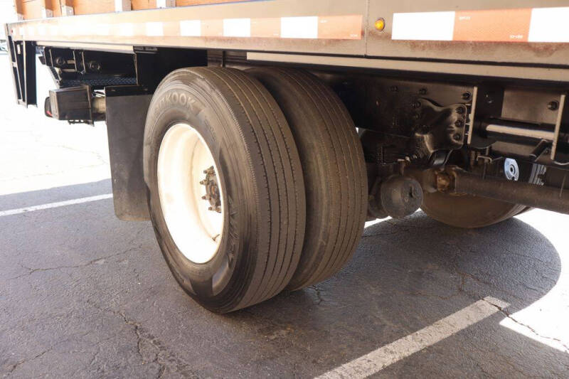 2019 Freightliner M2 106