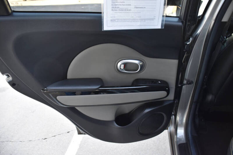2016 Kia Soul +