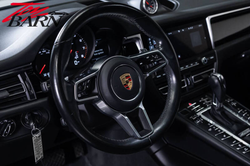 2021 Porsche Macan