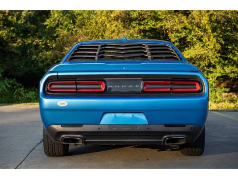 2015 Dodge Challenger SXT Plus