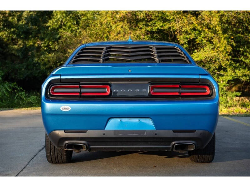 2015 Dodge Challenger SXT Plus