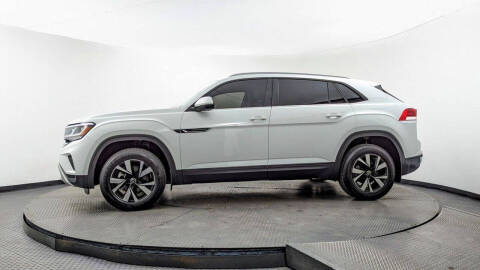 2022 Volkswagen Atlas Cross Sport SE 4Motion