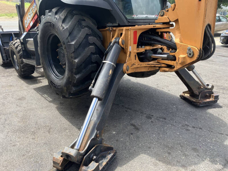 2017 Case IH  580SN