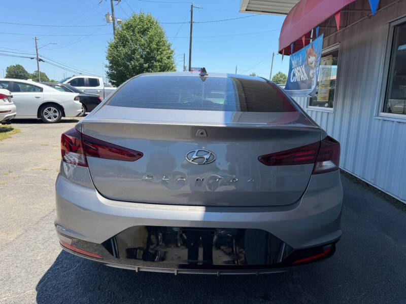 2020 Hyundai Elantra