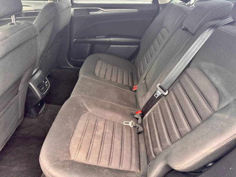 2019 Ford Fusion SE