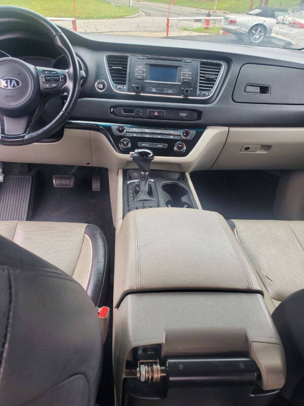 2016 Kia Sedona LX