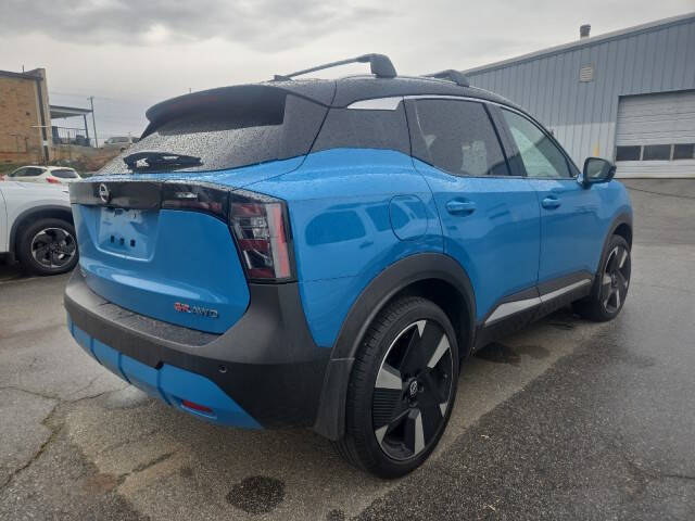 2025 Nissan Kicks SR