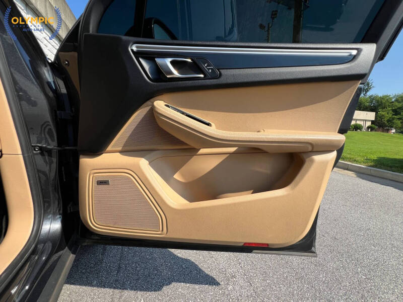 2018 Porsche Macan