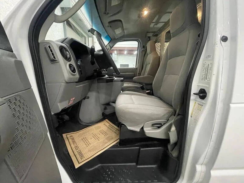 2014 Ford E-Series E-250