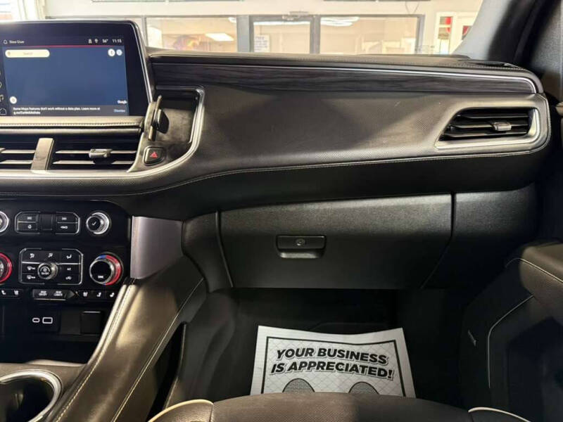 2024 GMC Yukon XL SLT