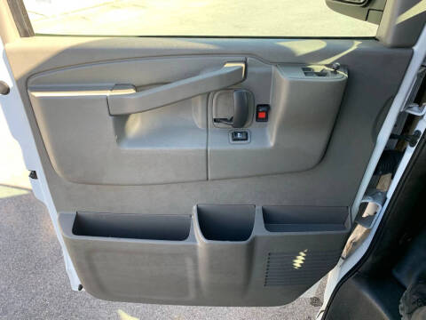 2017 Chevrolet Express 2500