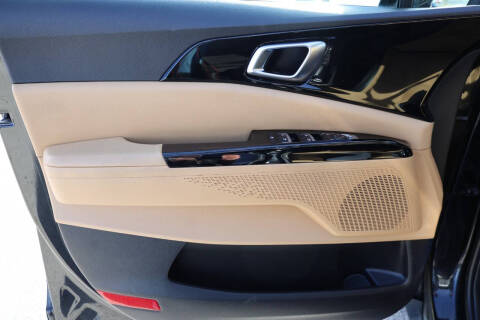 2024 Kia Carnival EX