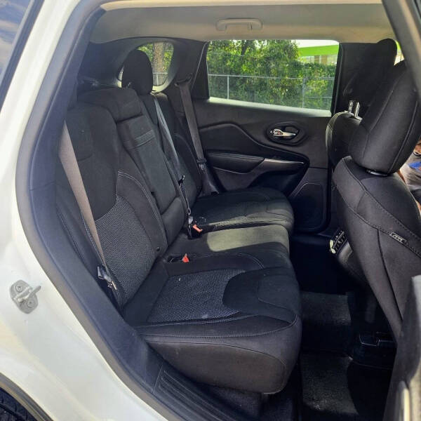 2019 Jeep Cherokee Latitude