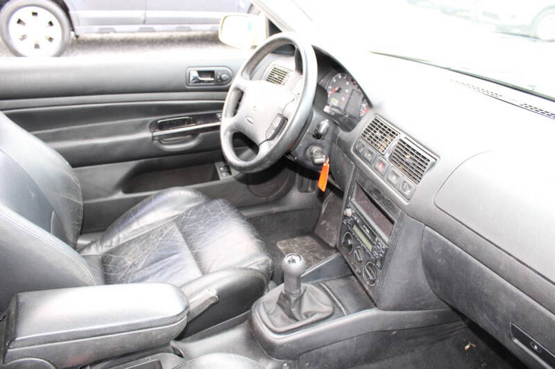 2001 Volkswagen GTI GLS 1.8T
