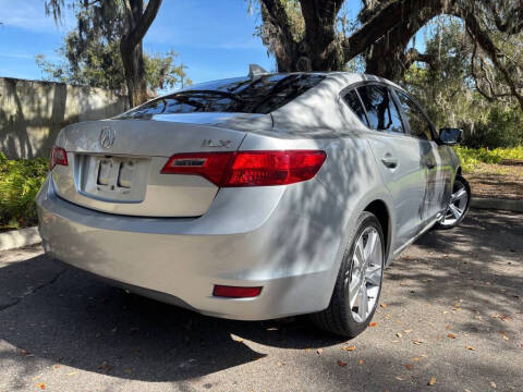 2013 Acura ILX 2.0L w/Tech
