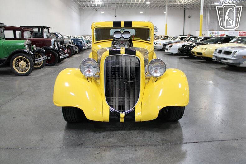 1933 Plymouth 5 Window