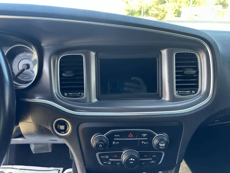 2020 Dodge Charger SXT