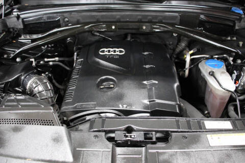 2011 Audi Q5 2.0T quattro Premium Plus