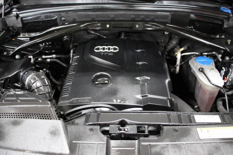 2011 Audi Q5 2.0T quattro Premium Plus