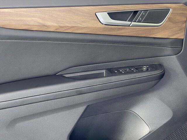 2026 Volkswagen Atlas SE