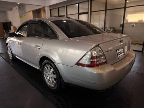 2009 Ford Taurus SE