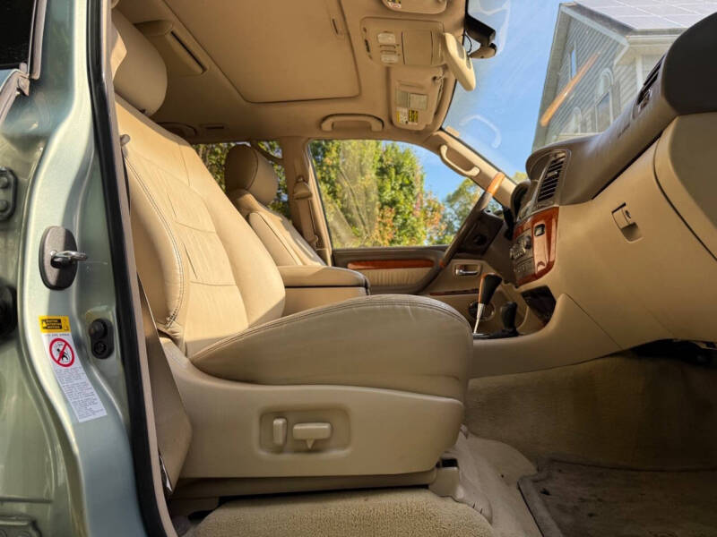 2003 Lexus LX 470