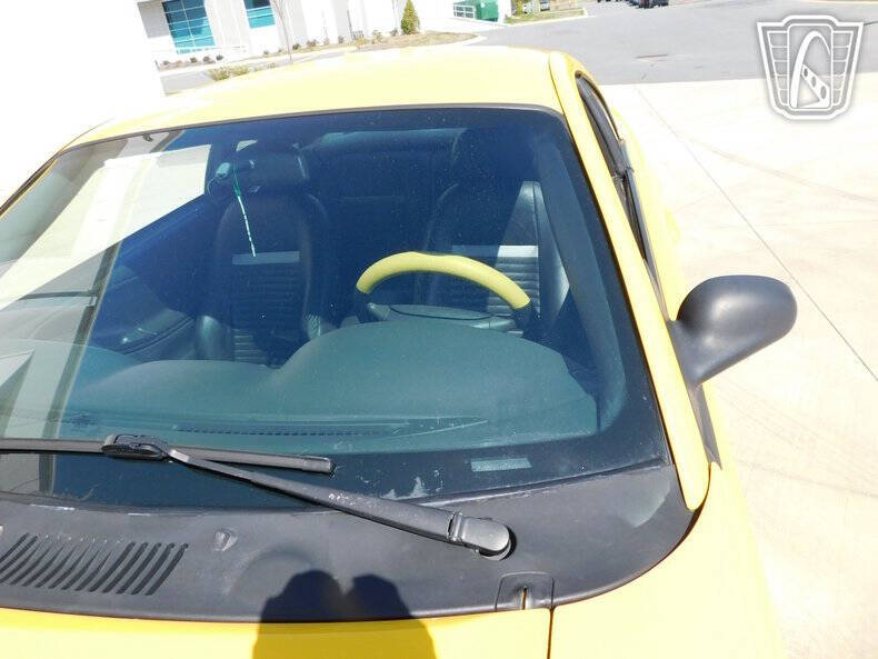 2004 Ford Mustang Mach 1 Premium