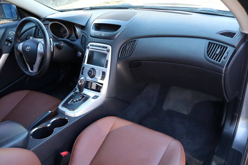 2010 Hyundai Genesis Coupe