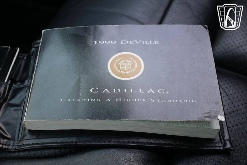 1999 Cadillac DeVille Concours