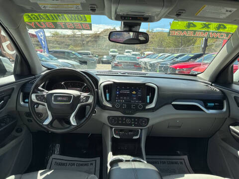 2022 GMC Terrain SLT