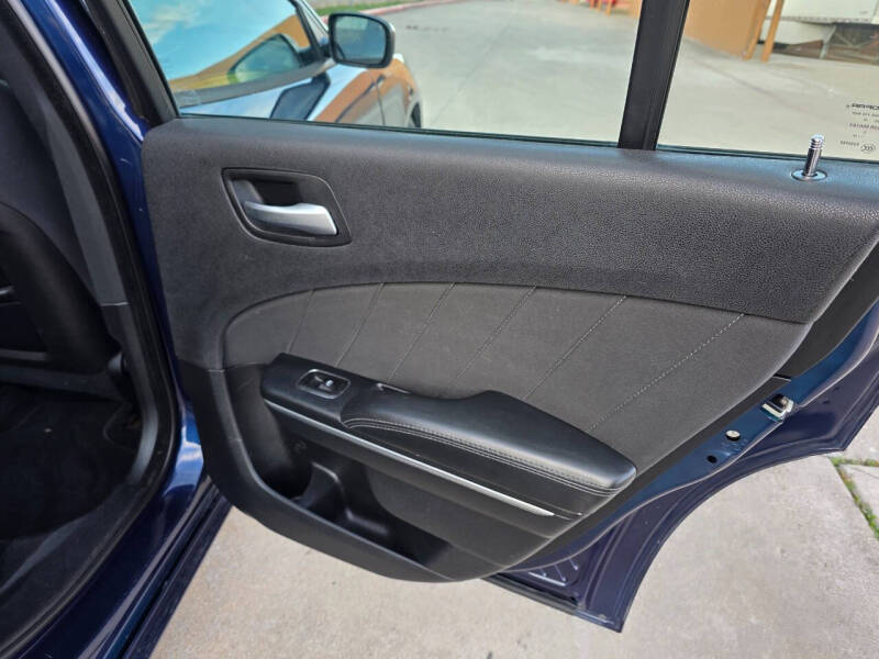 2015 Dodge Charger SXT