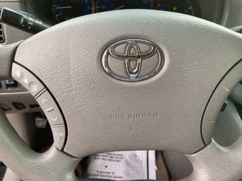 2009 Toyota Sienna LE 7-Passenger