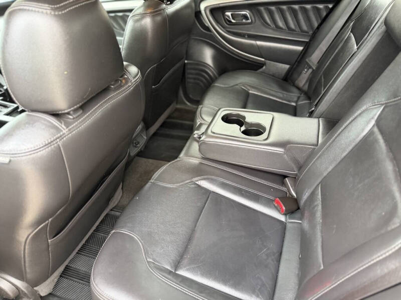 2013 Ford Taurus SEL