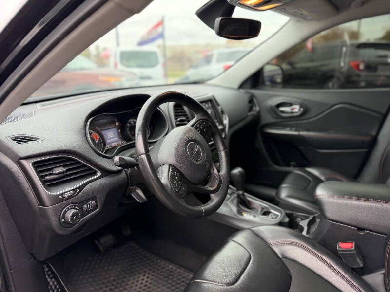2019 Jeep Cherokee Trailhawk