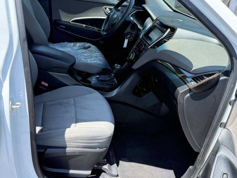 2017 Hyundai Santa Fe Sport 2.4L