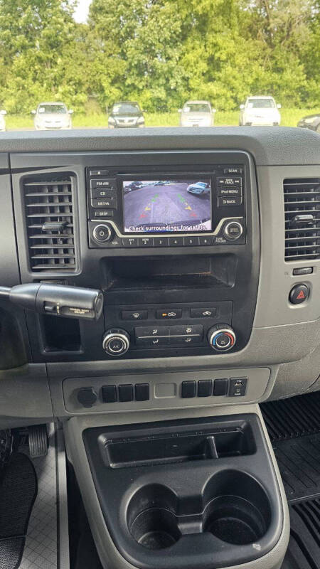 2018 Nissan NV 2500 HD SV