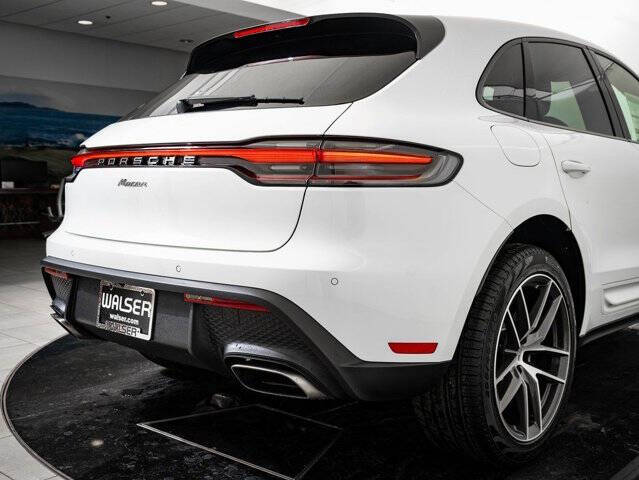 2026 Porsche Macan